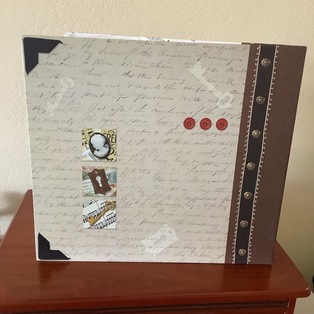 NWOT 14x12.5 scrapbook - Picture 3 of 5